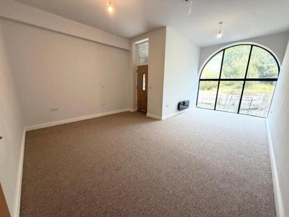 2 bed Not Specified to rent Image 4