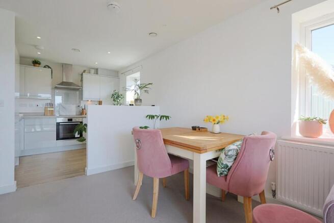 Sitting/Dining Room