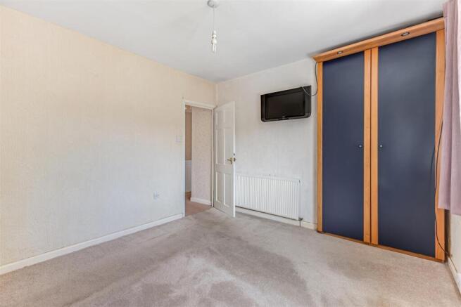3 bed Semi-Detached for sale Image 11