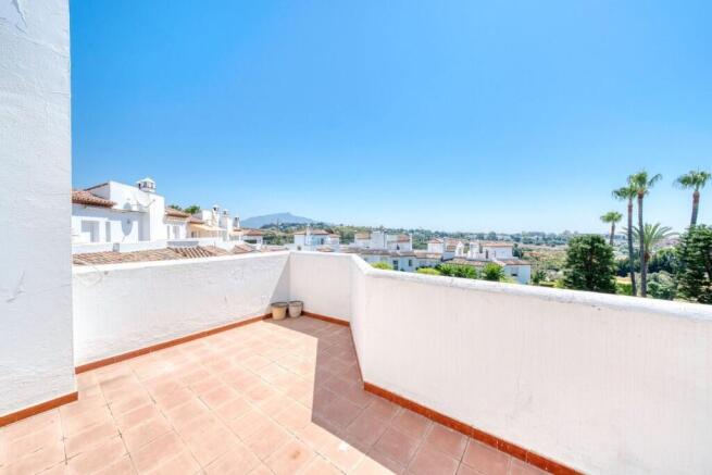 ROOF TERRACE