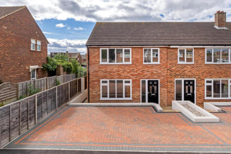 Plaw Hatch Close, Bishop's Stortford, Hertfordshire, CM23