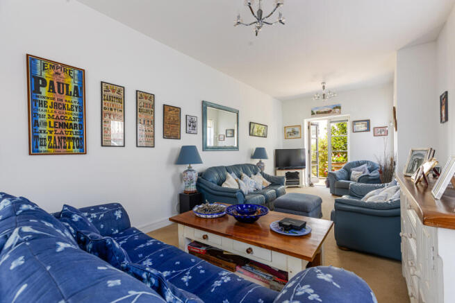 A08 - 9 Cator, Stoke Gabriel - 250708