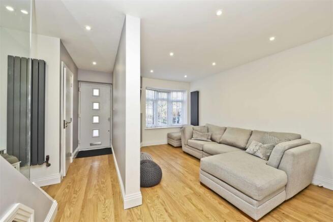 Living room 2