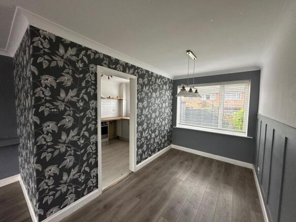 3 bed Semi-Detached for sale Image 5