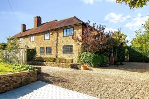 1, Northside Cottages, Hurtmore Road, Hurtmore, Godalming GU7 2RL