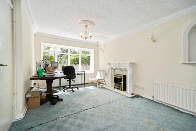 4 bed Detached for sale Image 8
