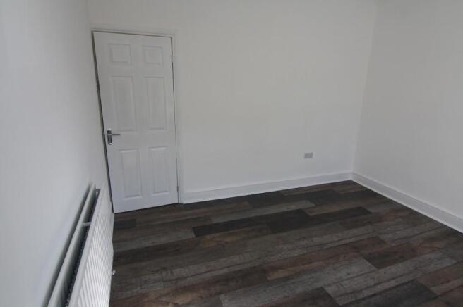 3 bed Terraced to rent Image 6