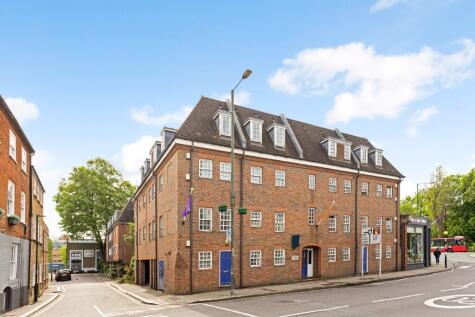 Wren House, 2b High Street, Hampton Wick, Kingston upon Thames KT1