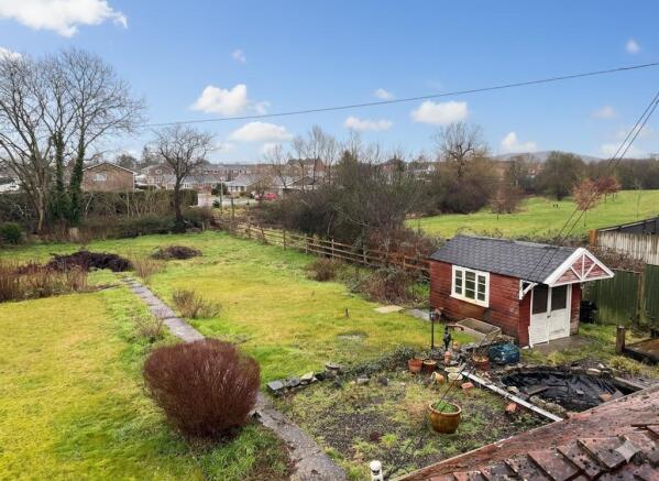 lodden garden shot 2