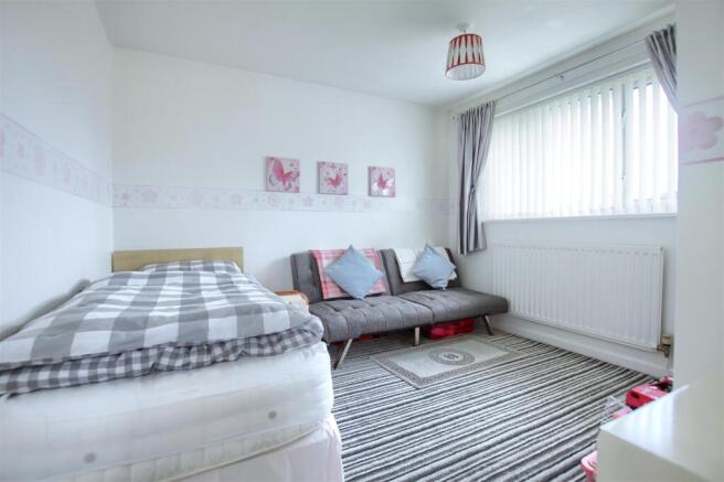 3 bed Semi-Detached for sale Image 10