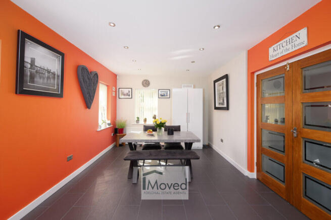 4 bed Detached for sale Image 6