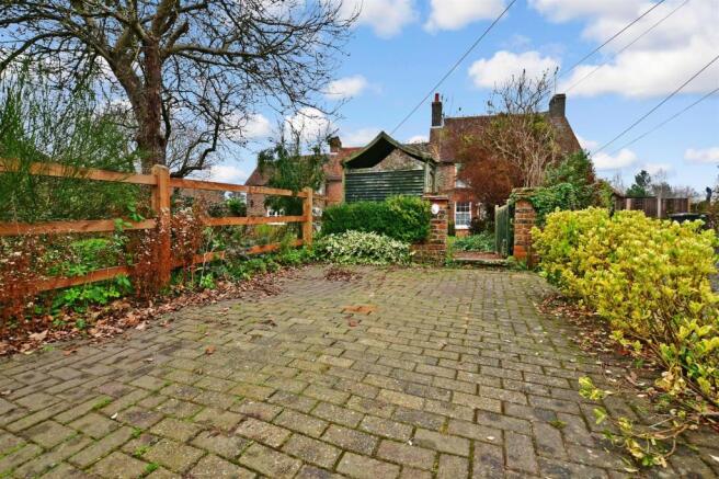 Driveway/Parking
