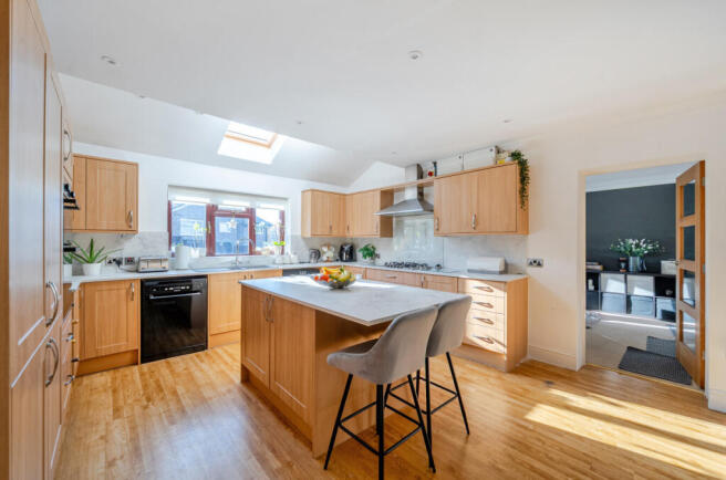 1383189-27-6926ff...