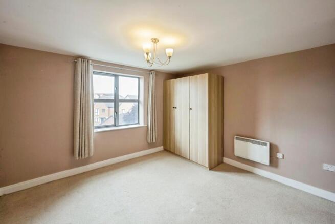 2 bed Flat for sale Image 7