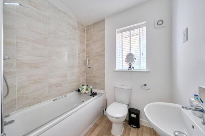 1349903-5-68c156c...