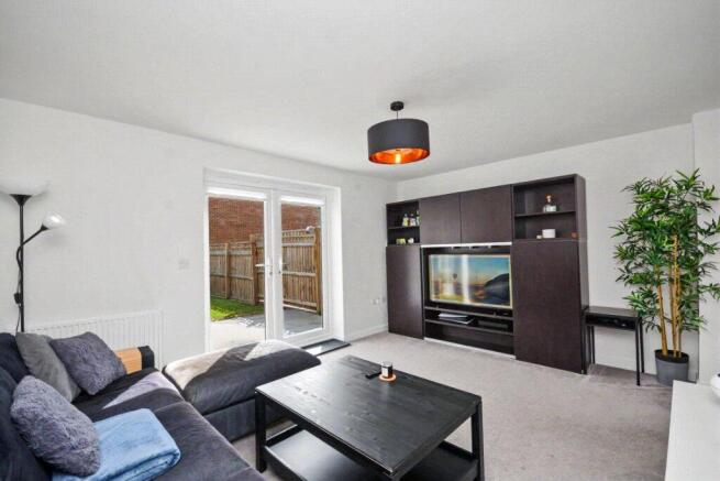 4 bed Semi-Detached for sale Image 5