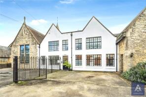 Flat 8, The Bell Tower, Hill Street, Brackley NN13 6AL