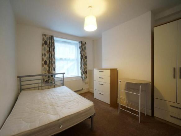 Bedroom 1.JPG