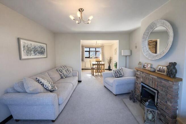 3 bed Semi-Detached for sale Image 5