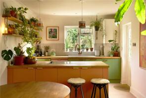 2a, Elrington Road, Hackney, London E8 3BJ