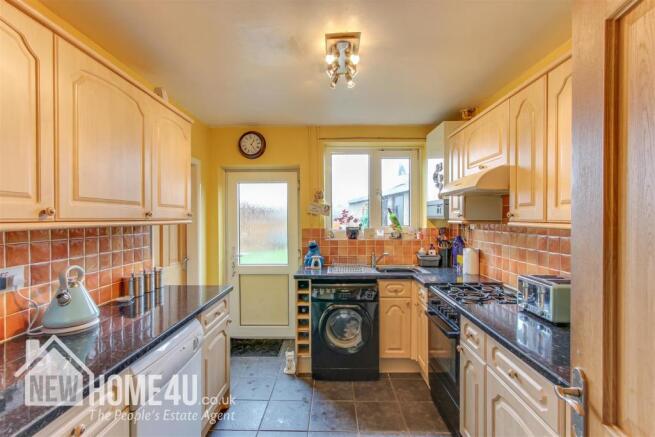 KITCHEN: