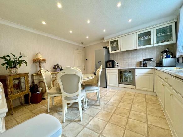 3 bed Cottage for sale Image 10