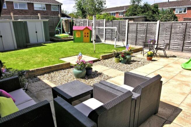 GARDEN VIEW 1