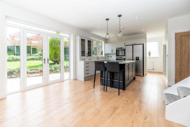 Kitchen/Breakfast/Dining Room