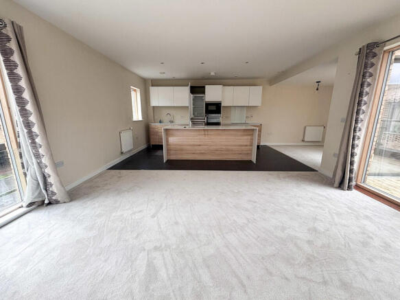Kitchen/Lounge