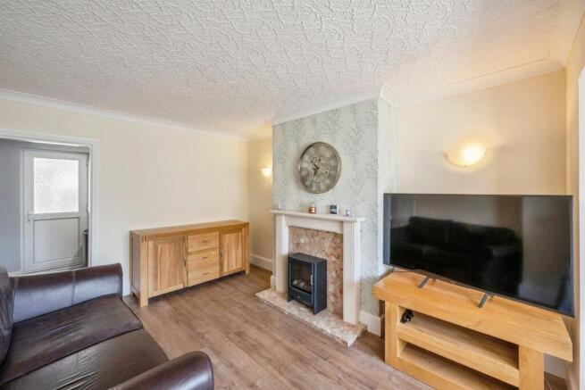 2 bed Semi-Detached for sale Image 6