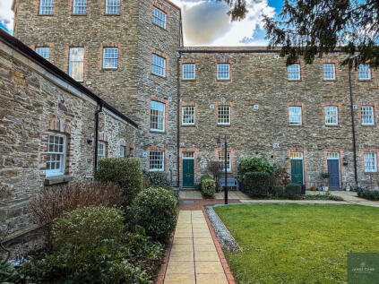 Yew Tree Court, Truro, TR1