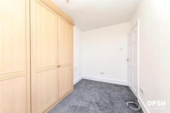 4 bed Terraced for sale Image 12