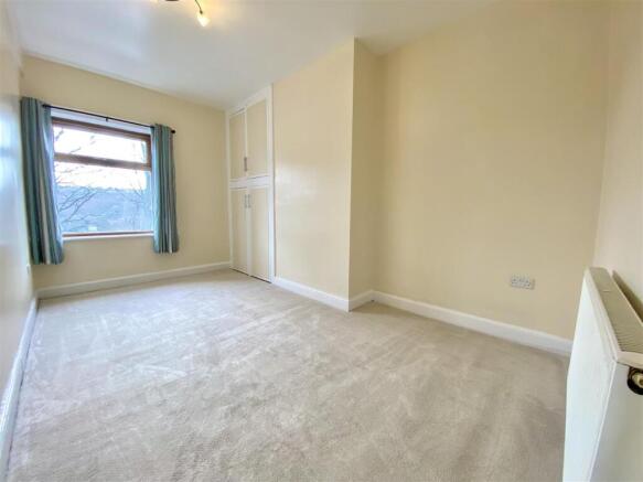 2 bed Terraced for sale Image 7