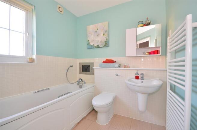 En-Suite Bathroom