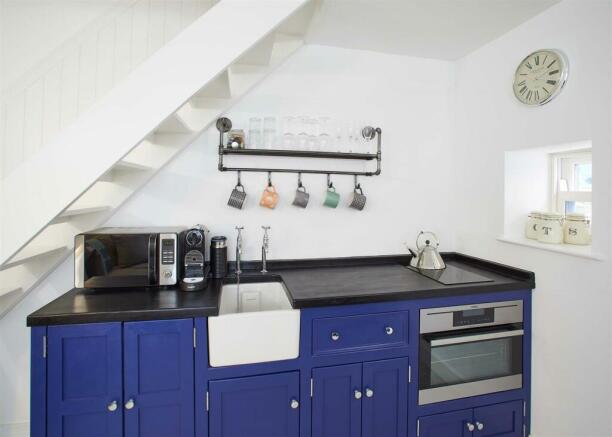 2 bed Cottage for sale Image 7