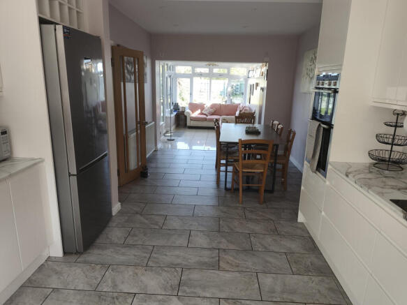 Kitchen-Living