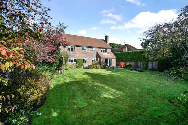 4 Medlar Drive (1...
