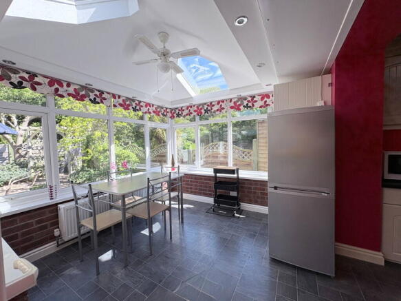 2 bed Detached Bungalow for sale Image 6