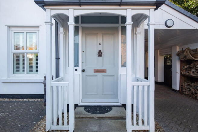 4 bed Detached for sale Image 5