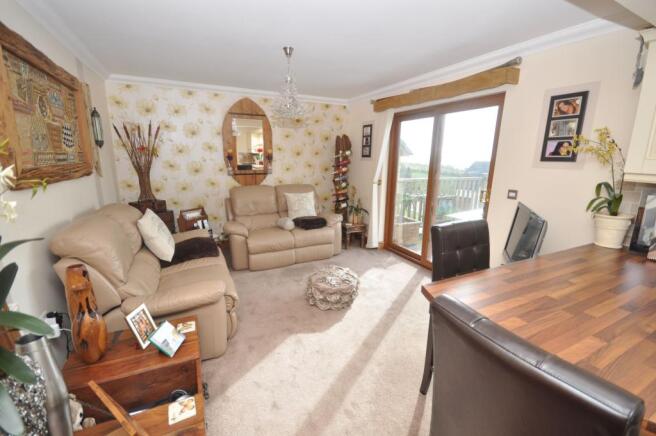 4 Trem Y Cwm, Llangynnin, St Clears, Carmarthen SA33 4JQ Photo 5