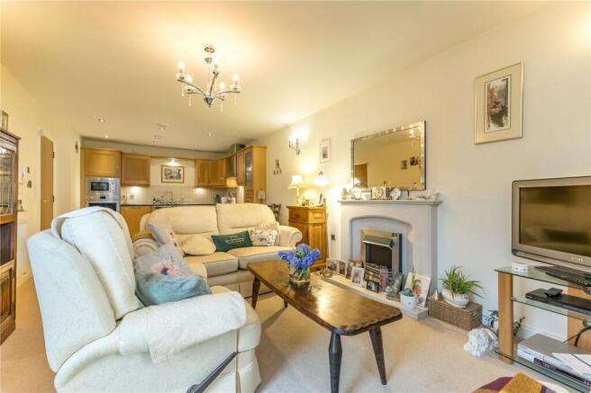 2 bed Apartment for sale Image 7
