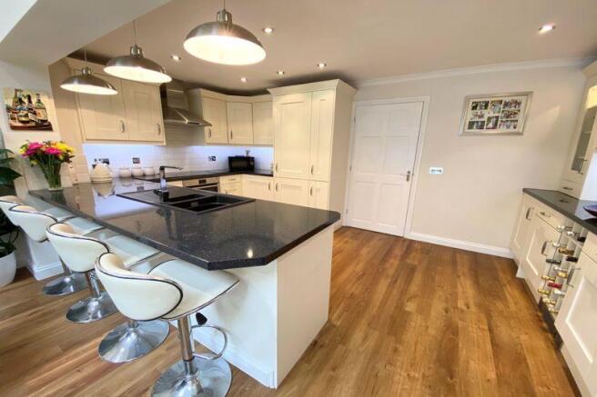 Kitchen/Breakf...