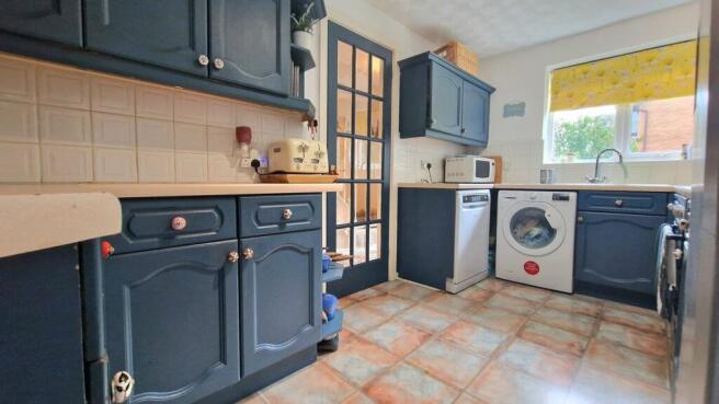 Photo 9