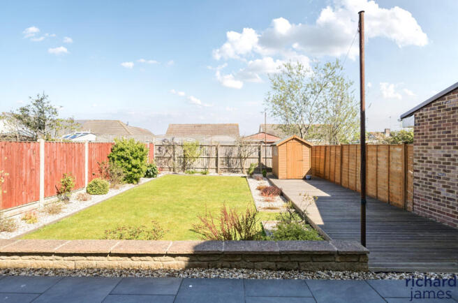 05f67a8b858541f8aa733647e3950805