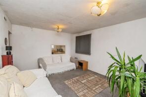 72, Millfield Avenue, Walsall WS3 3QT