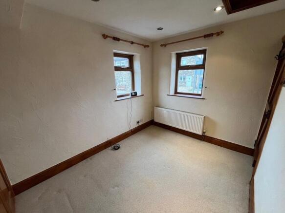 2 bed Terraced to rent Image 11