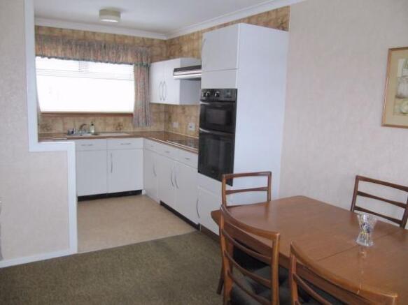 Kitchen/Dining