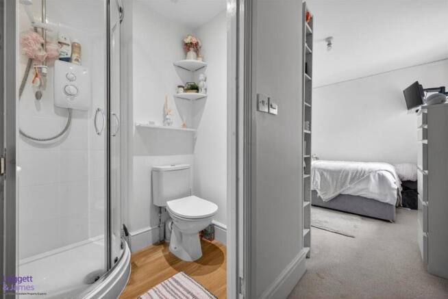 Bedroom Four Ensuite