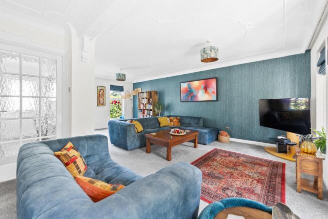Shadwell Park Grove, Shadwell, Leeds, LS17 photo 4