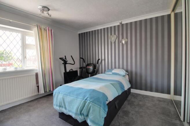Bedroom 2 (Double)